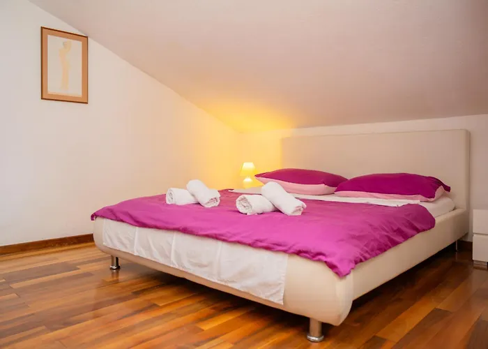 Cozy Guest House Kamenita